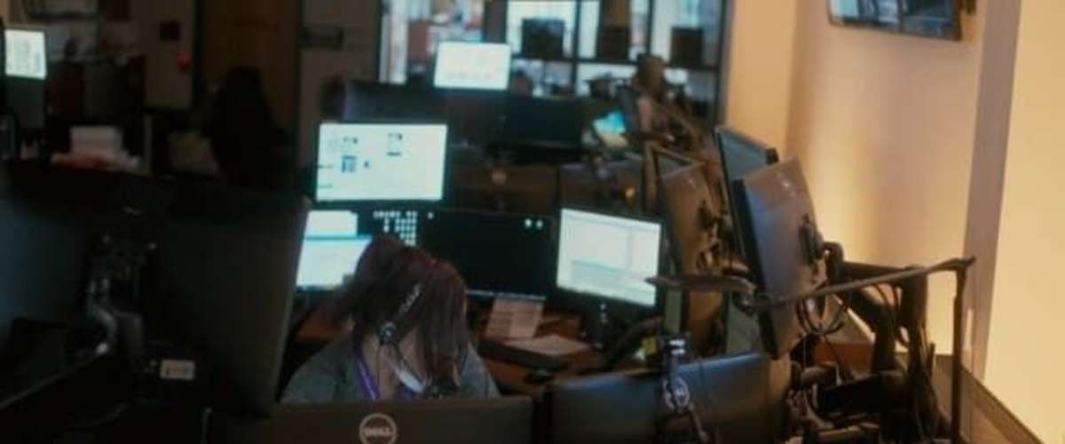 Watch 911 Crisis Center - Season 1