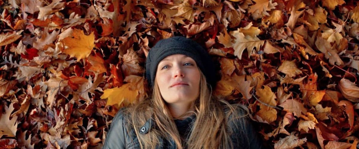 Watch April in Autumn