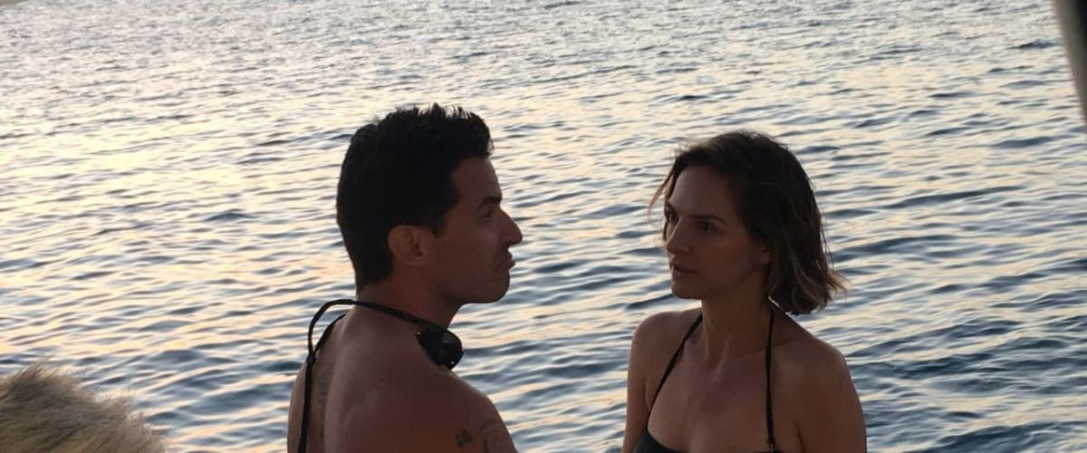 Watch Deadly Paradise