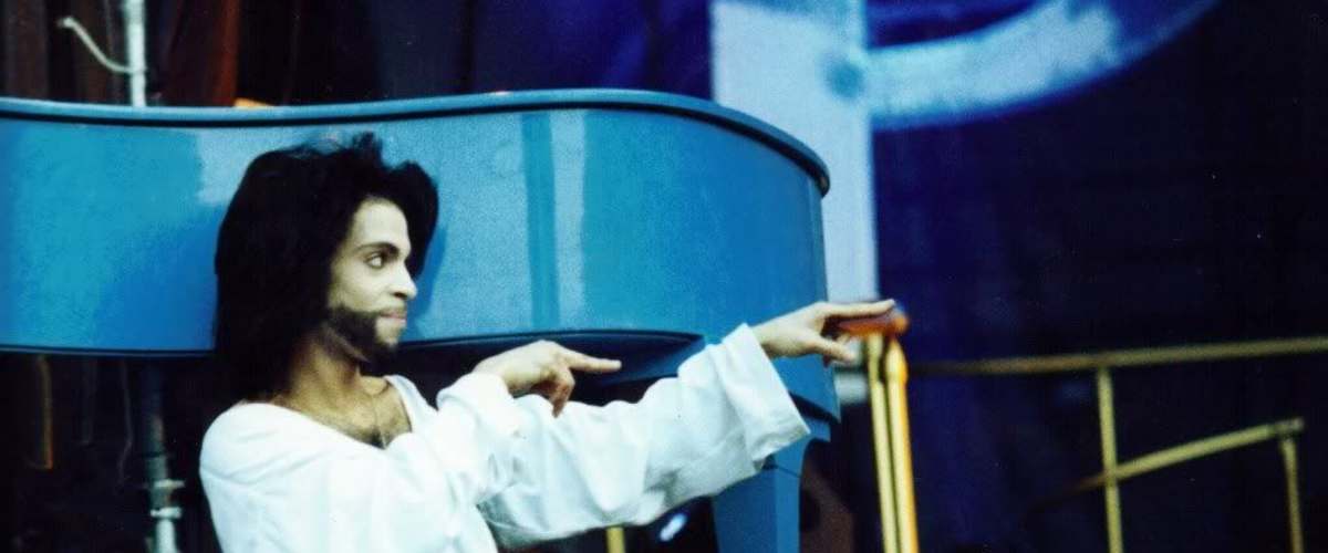 Watch Graffiti Bridge