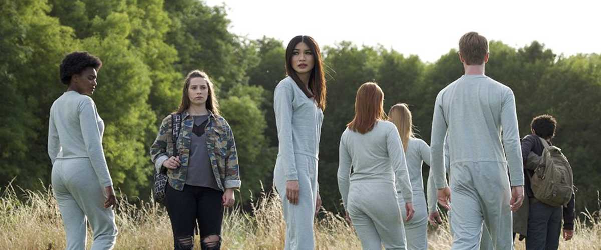 Watch Humans - Season 3