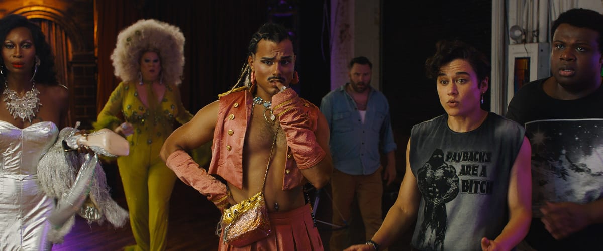 Watch Queens of the Dead