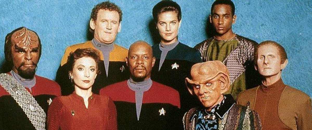 Star trek deep 2025 space nine free online