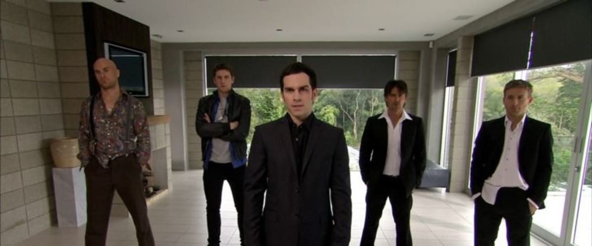 The Almighty Johnsons - Season 1