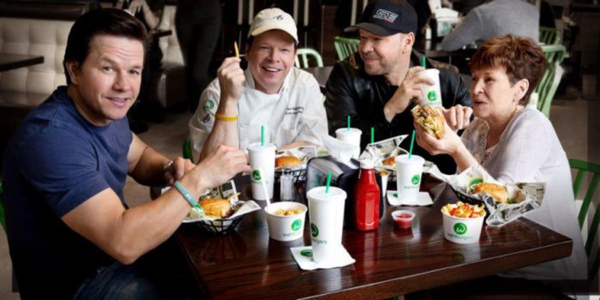 Wahlburgers - Season 9