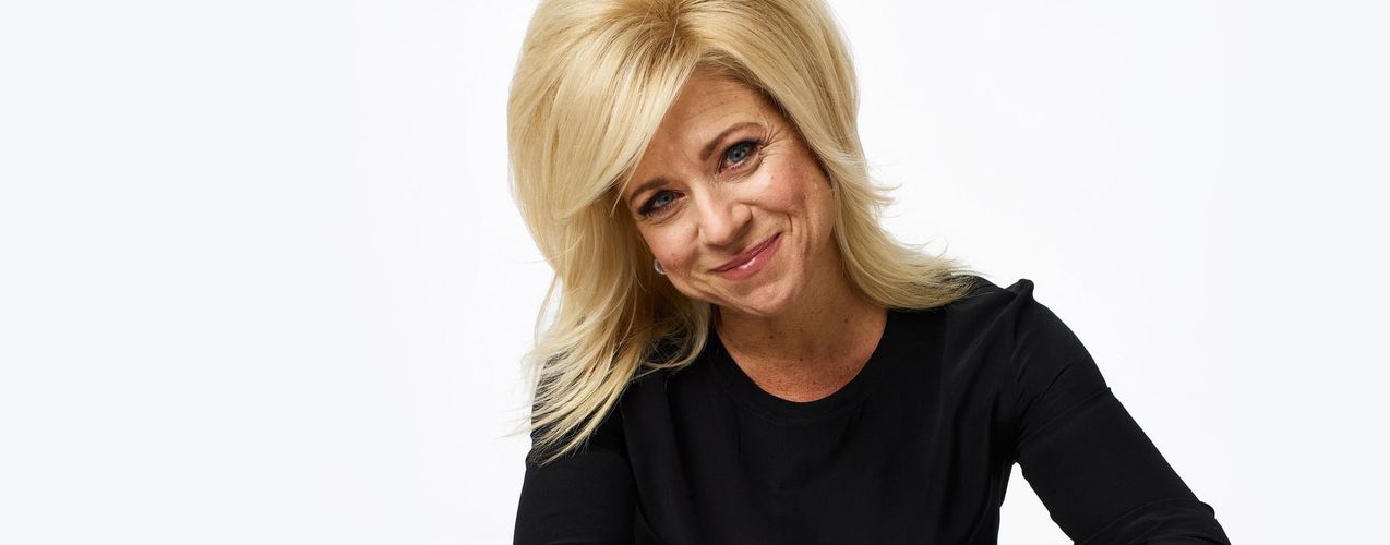 where does the long island medium live - Ilustrasi 2