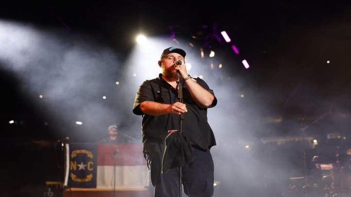 Luke Combs: Dive Bars to Country Star