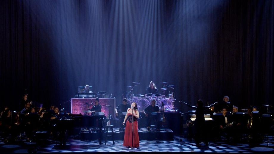 Watch Evanescence: Synthesis Live