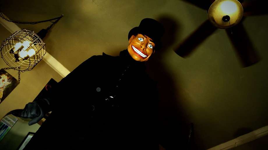 Watch eVil Sublet