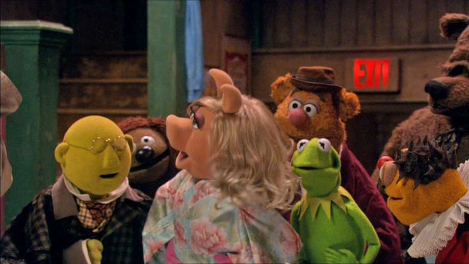 Watch Its A Very Merry Muppet Christmas Movie