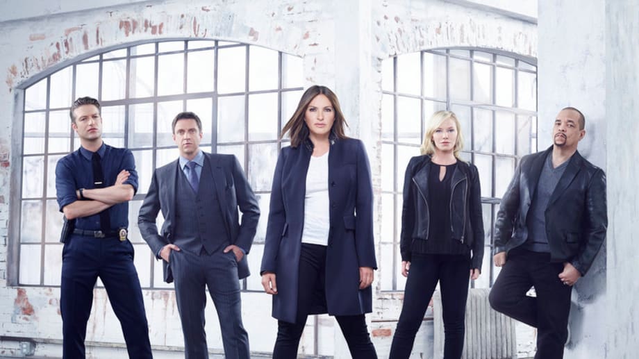 Watch Law & Order: Special Victims Unit - Season 16