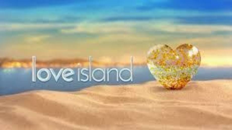 Watch Love Island - Season 4