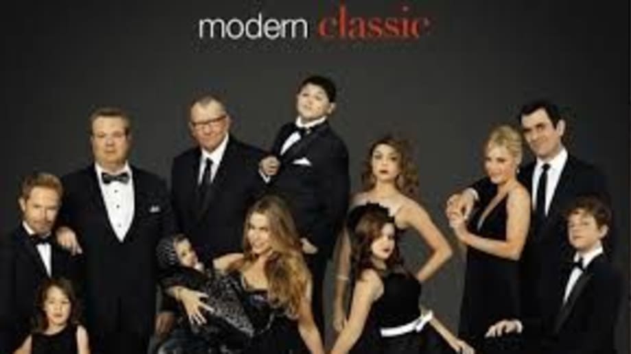 Watch Modern Family - Season 6