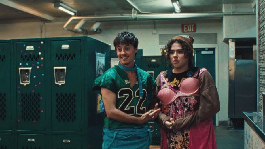 Watch She's the He!